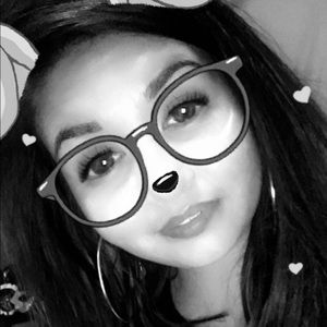 Meet your Posher, Angelica